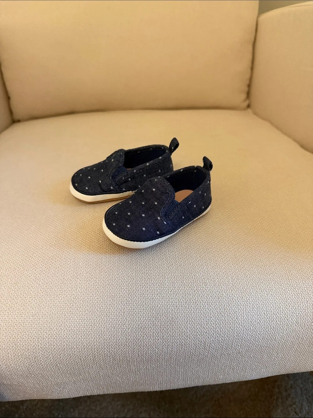 Old Navy Navy Polka Dot Slip-On Baby Shoes